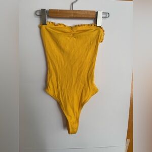 Urban Outfitters Yellow Strapless Ribbed Bodysuit XS